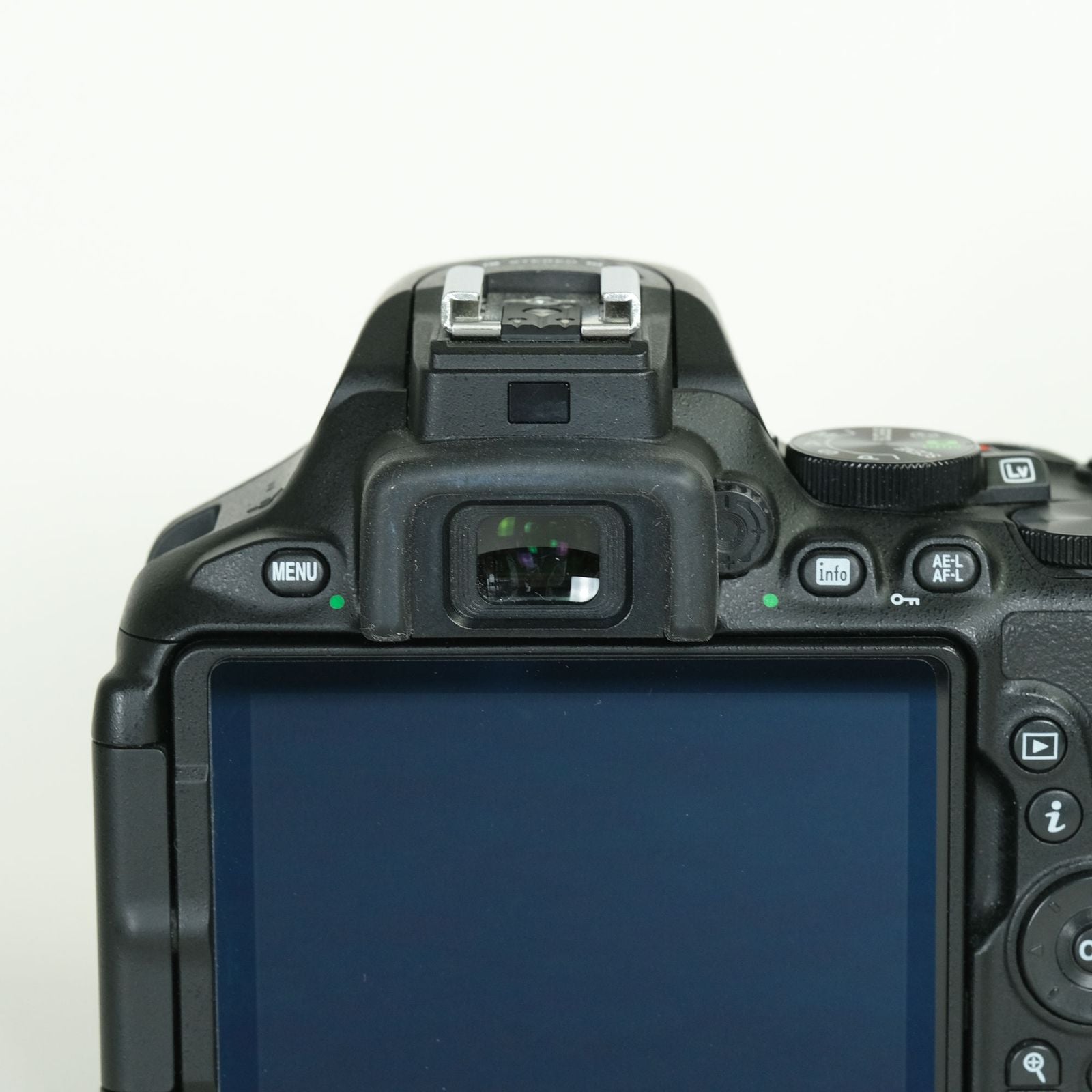 Nikon Digital Slr 15,290 2 D5600 F