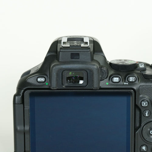 Nikon Digital Slr 15,290 2 D5600 F