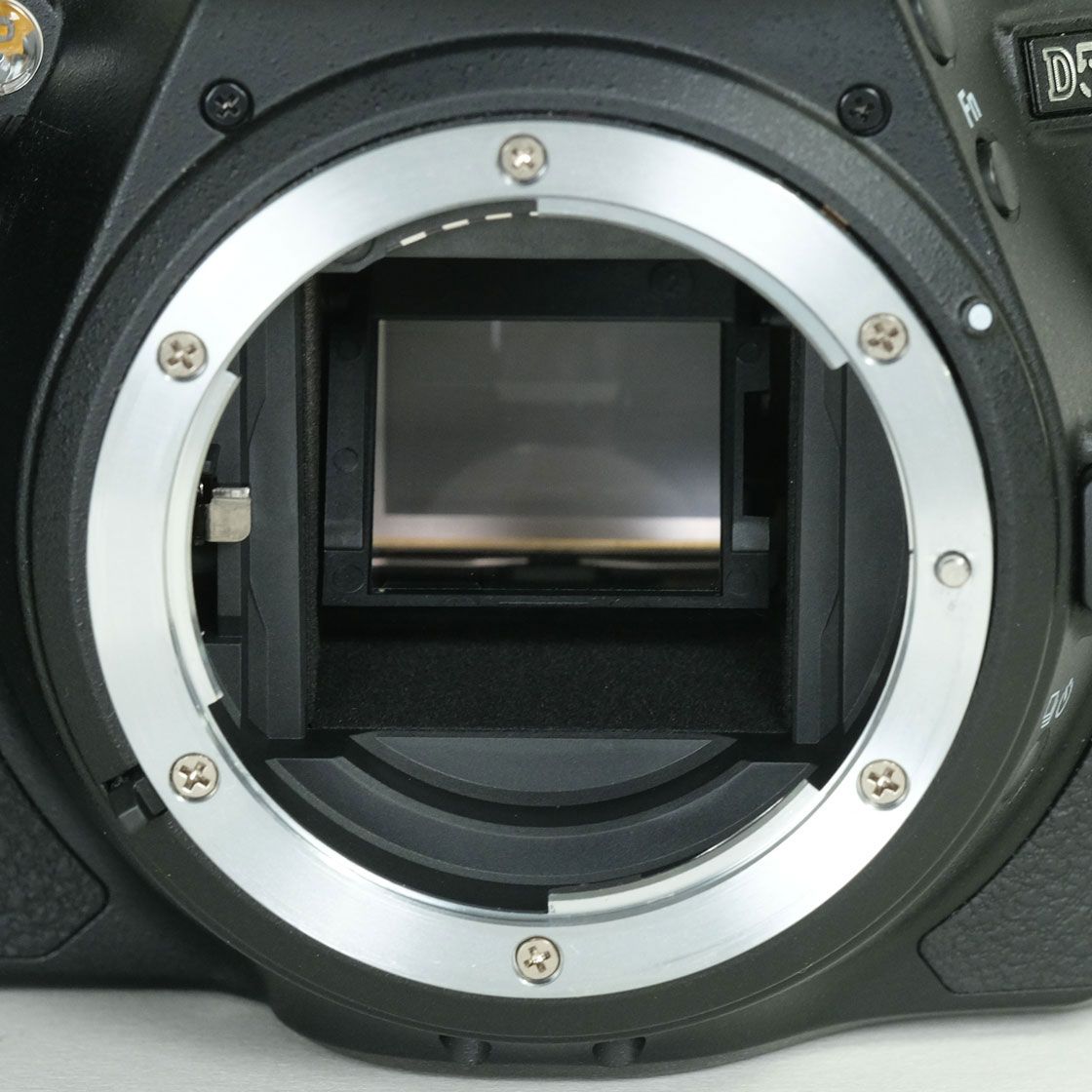 Nikon Digital Slr 15,290 2 D5600 F