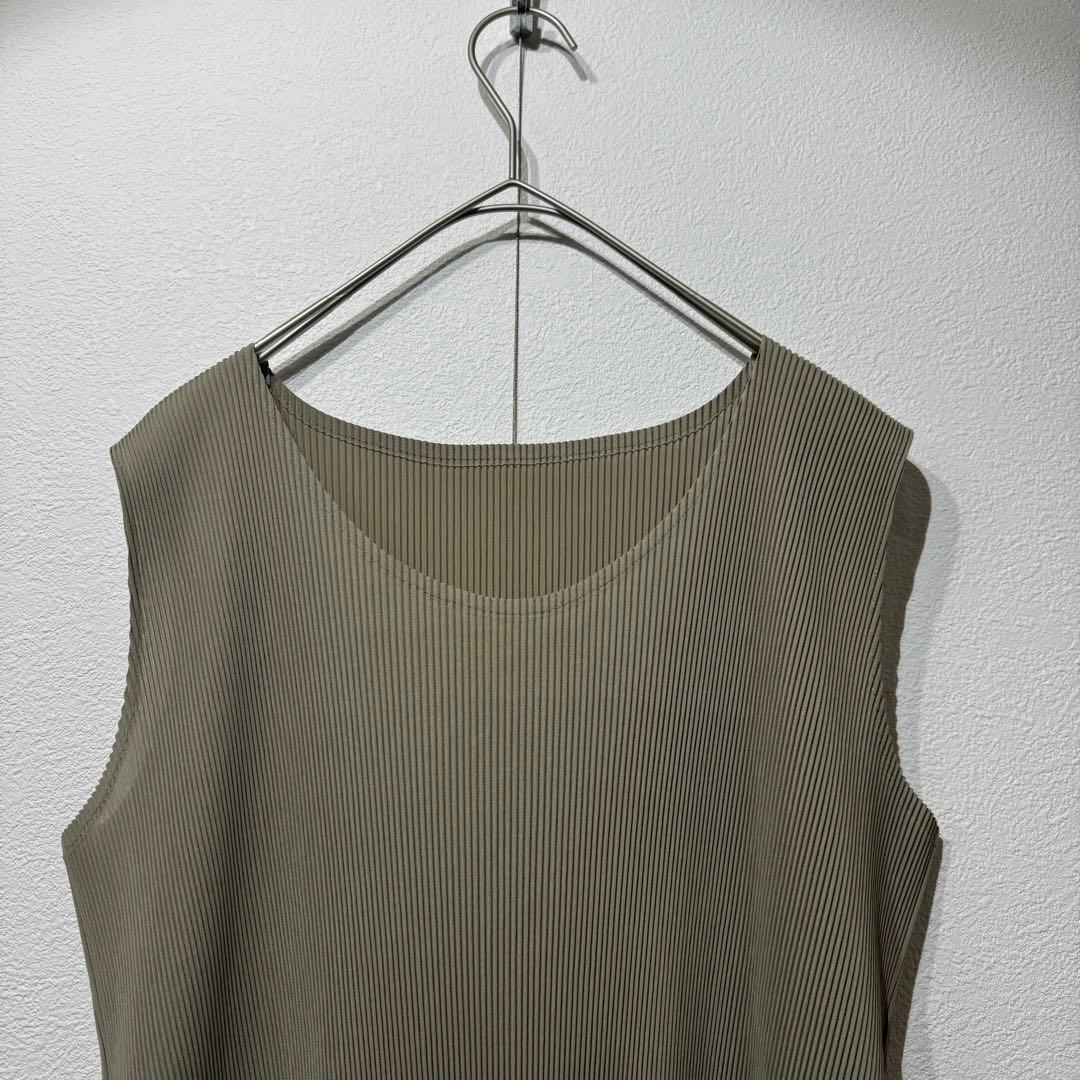 Pleats Please Sleeveless Issey Miyake