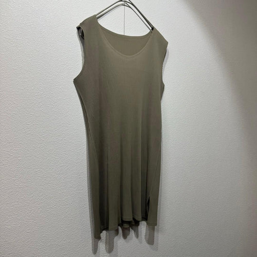 Pleats Please Sleeveless Issey Miyake