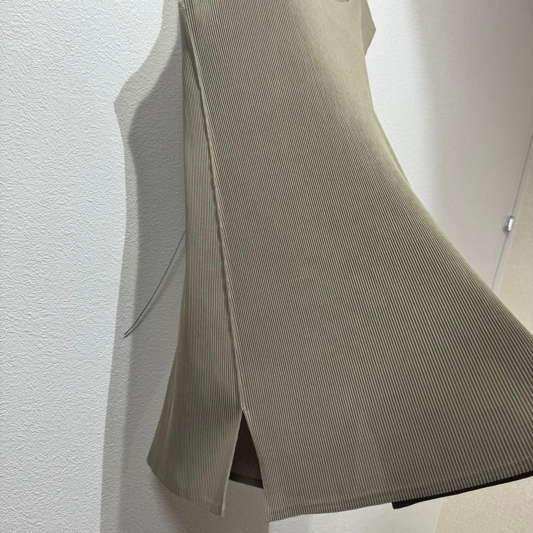 Pleats Please Sleeveless Issey Miyake