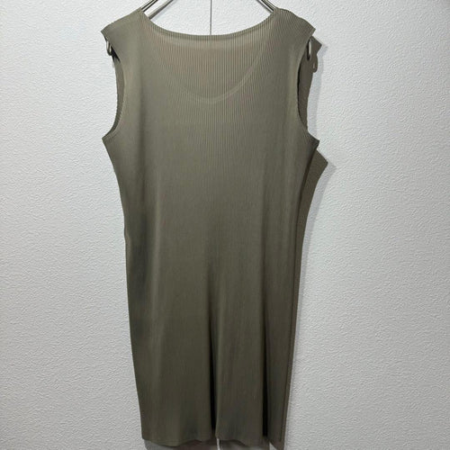 Pleats Please Sleeveless Issey Miyake