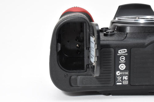 Digital Slr 1,179 Nikon D300 #21554