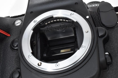 Digital Slr 1,179 Nikon D300 #21554