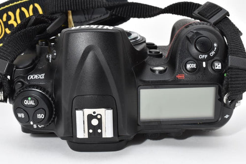 Digital Slr 1,179 Nikon D300 #21554