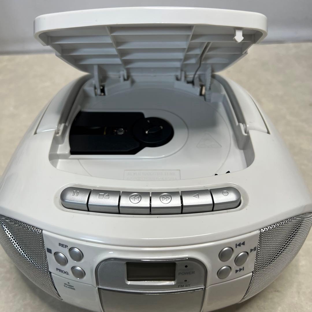 Hiro Corporation Radios Radio Cassette Players