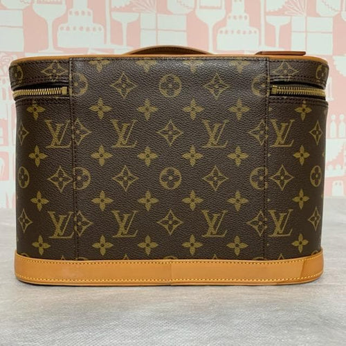 Louis Vuitton Shoulder Bags
