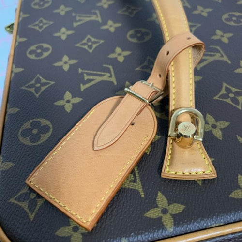Louis Vuitton Shoulder Bags