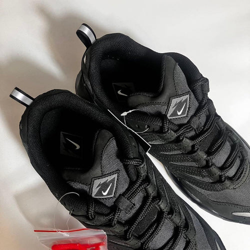 Sneakers Black/Black-Black