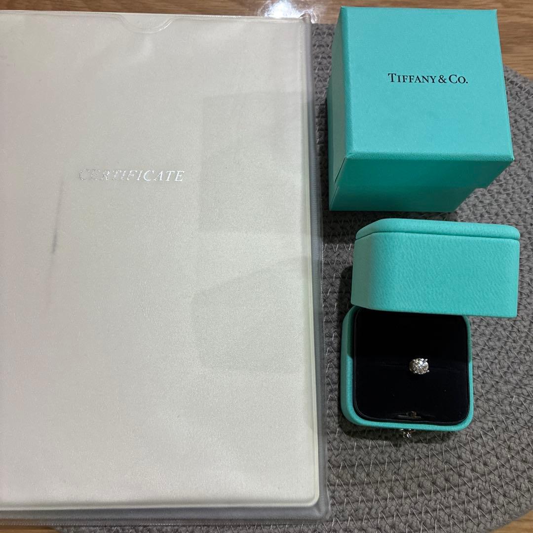 Tiffany Earrings (Single) 0.65Ct Pt950