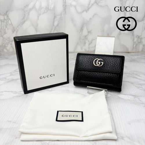 Gucci Caltical Wallet 501 Xt4
