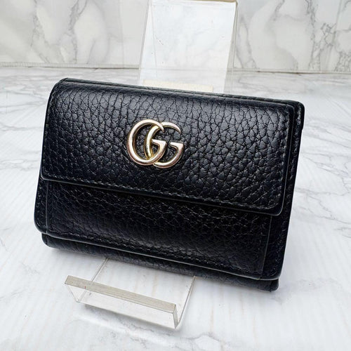 Gucci Caltical Wallet 501 Xt4