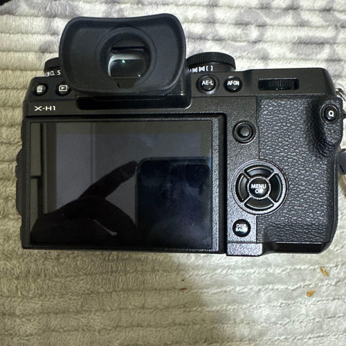 Fujifilm Mirrorless Interchangeable Lens Cameras X H1