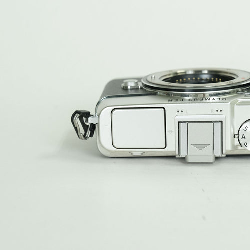 Olympus Mirrorless Interchangeable Lips 7,333 Pen E-P5