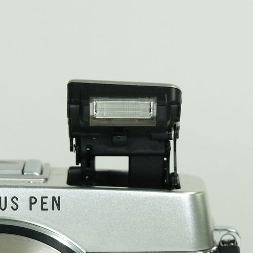 Olympus Mirrorless Interchangeable Lips 7,333 Pen E-P5