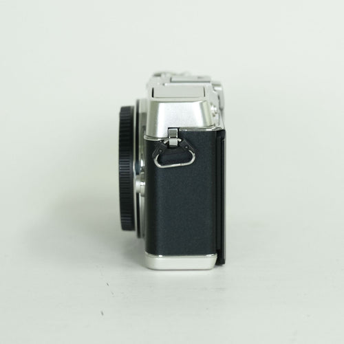 Olympus Mirrorless Interchangeable Lips 7,333 Pen E-P5