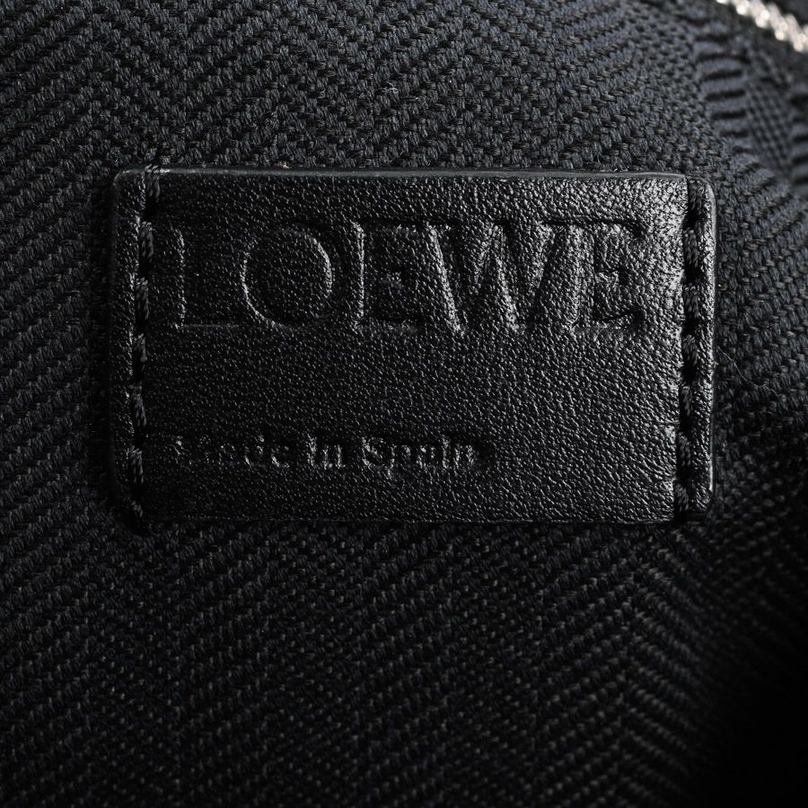 Loewe Shoulder Bag 334.82.S83