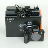 Sony Mirrorless Interchangeable Lips 5,250 7S Iii Ilce-7Sm3 E