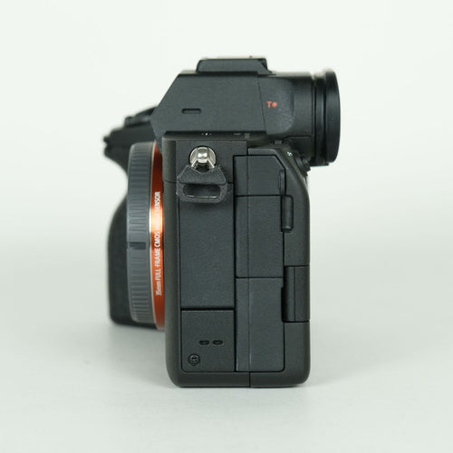 Sony Mirrorless Interchangeable Lips 5,250 7S Iii Ilce-7Sm3 E
