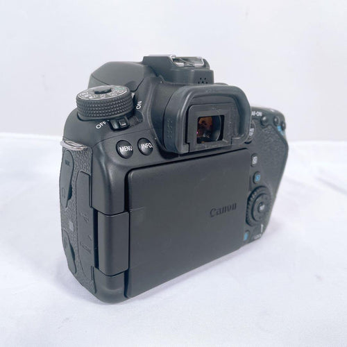 Canon Digital Slrs Eos 80D Ef-S 18-135 Is Usm