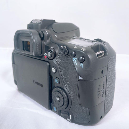 Canon Digital Slrs Eos 80D Ef-S 18-135 Is Usm