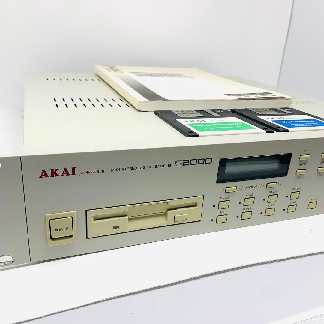 Akai Professional Samplers Digital Sampler S2000