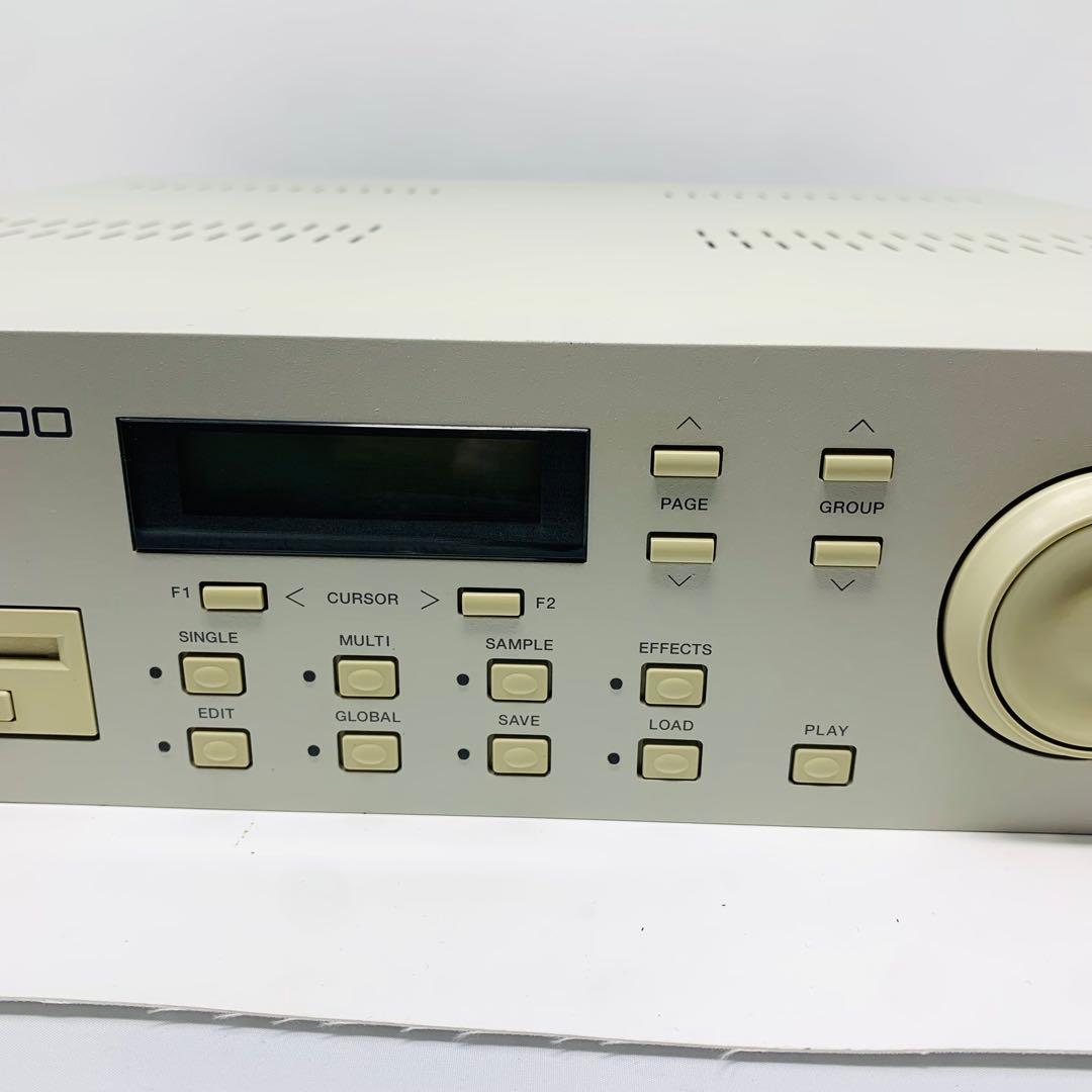 Akai Professional Samplers Digital Sampler S2000