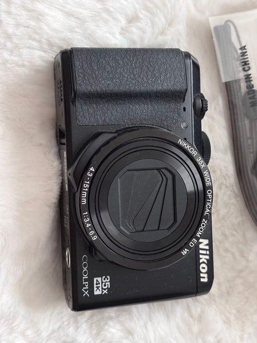 Nikon Compact Digital Cameras Coolpix A900