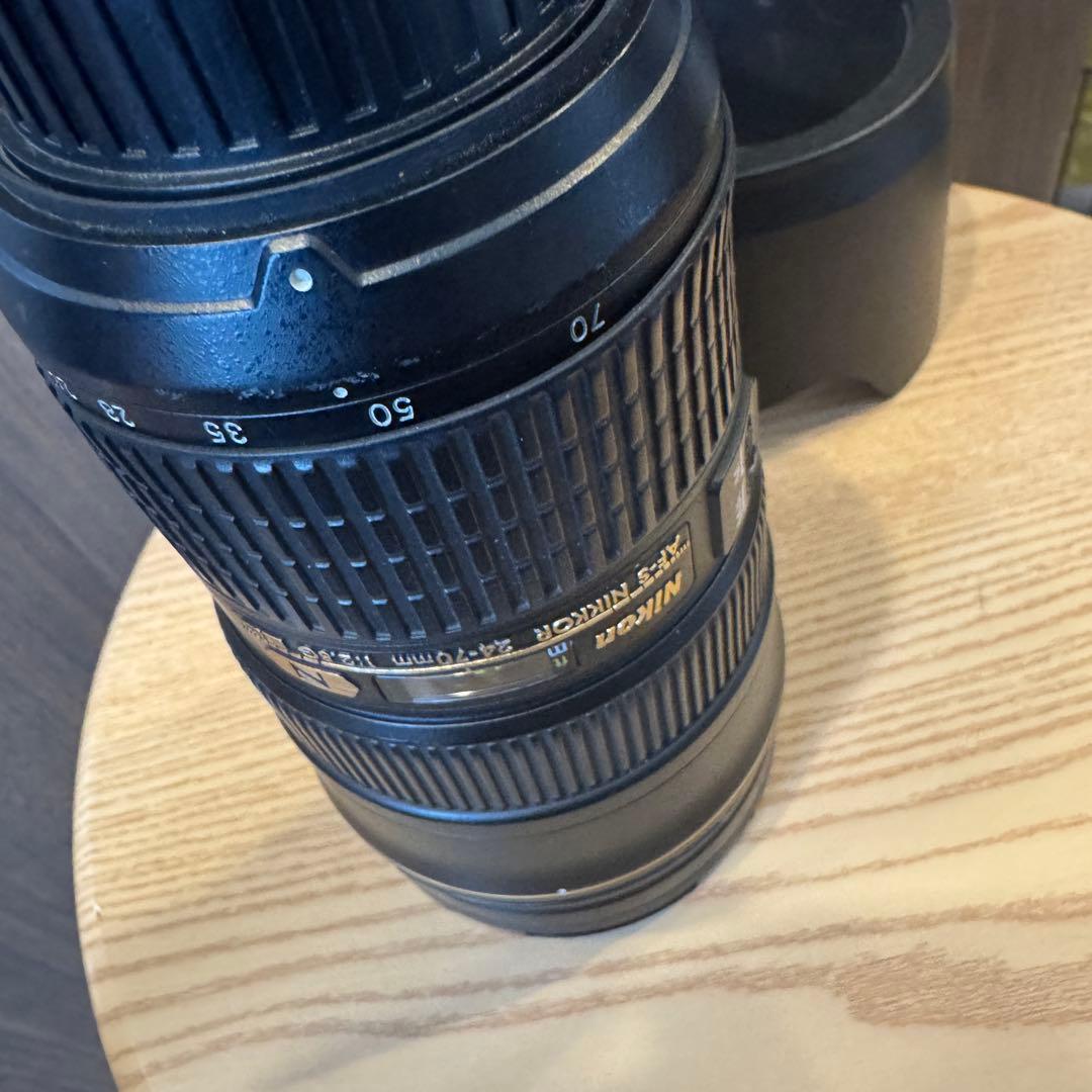 Nikon Zoom Lenses Af-S Nikkor 24-70Mm F2.8 Ed