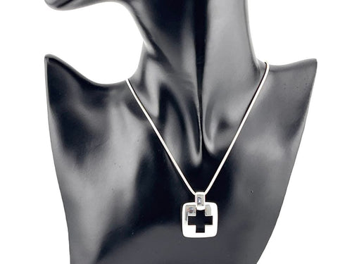 Tiffany Necklaces D325