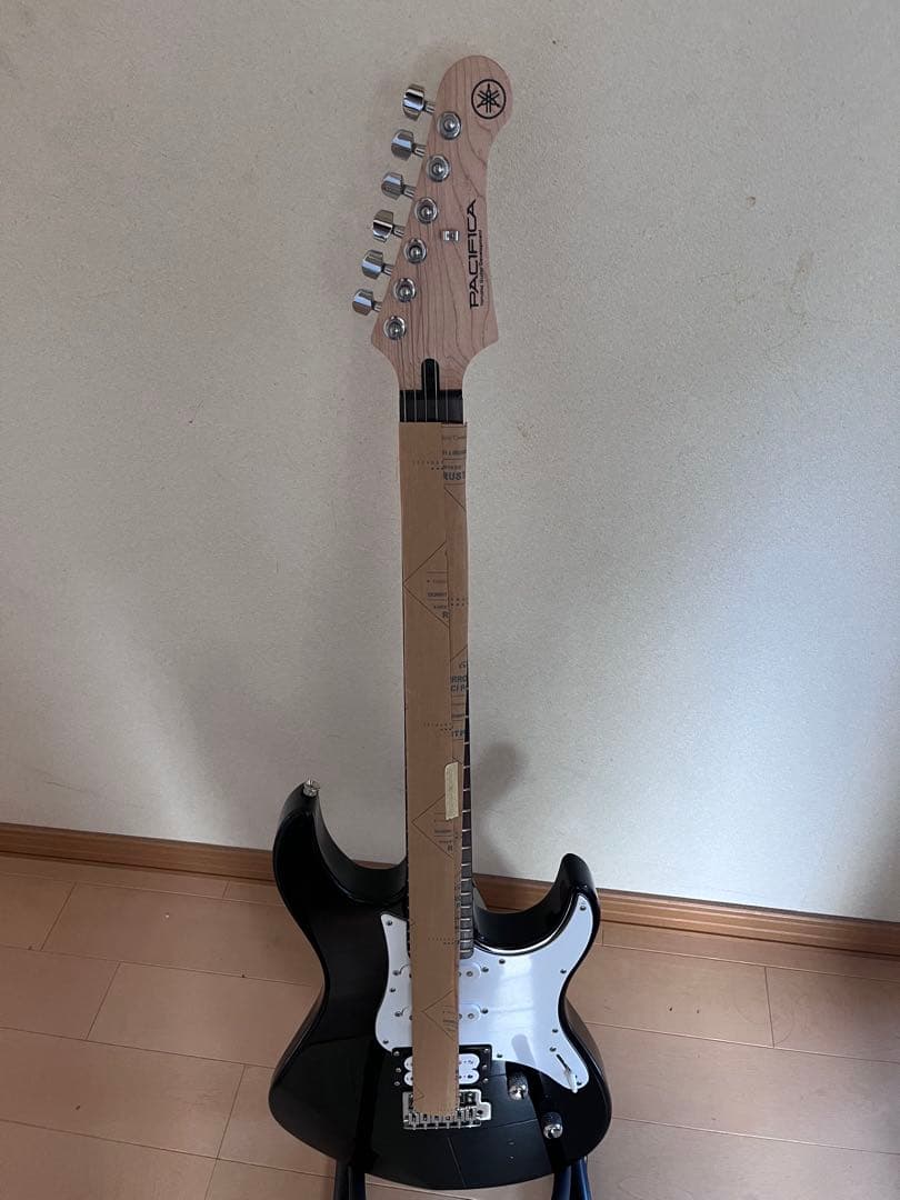 Yamaha Electric Guitars Pacifica Pac112V