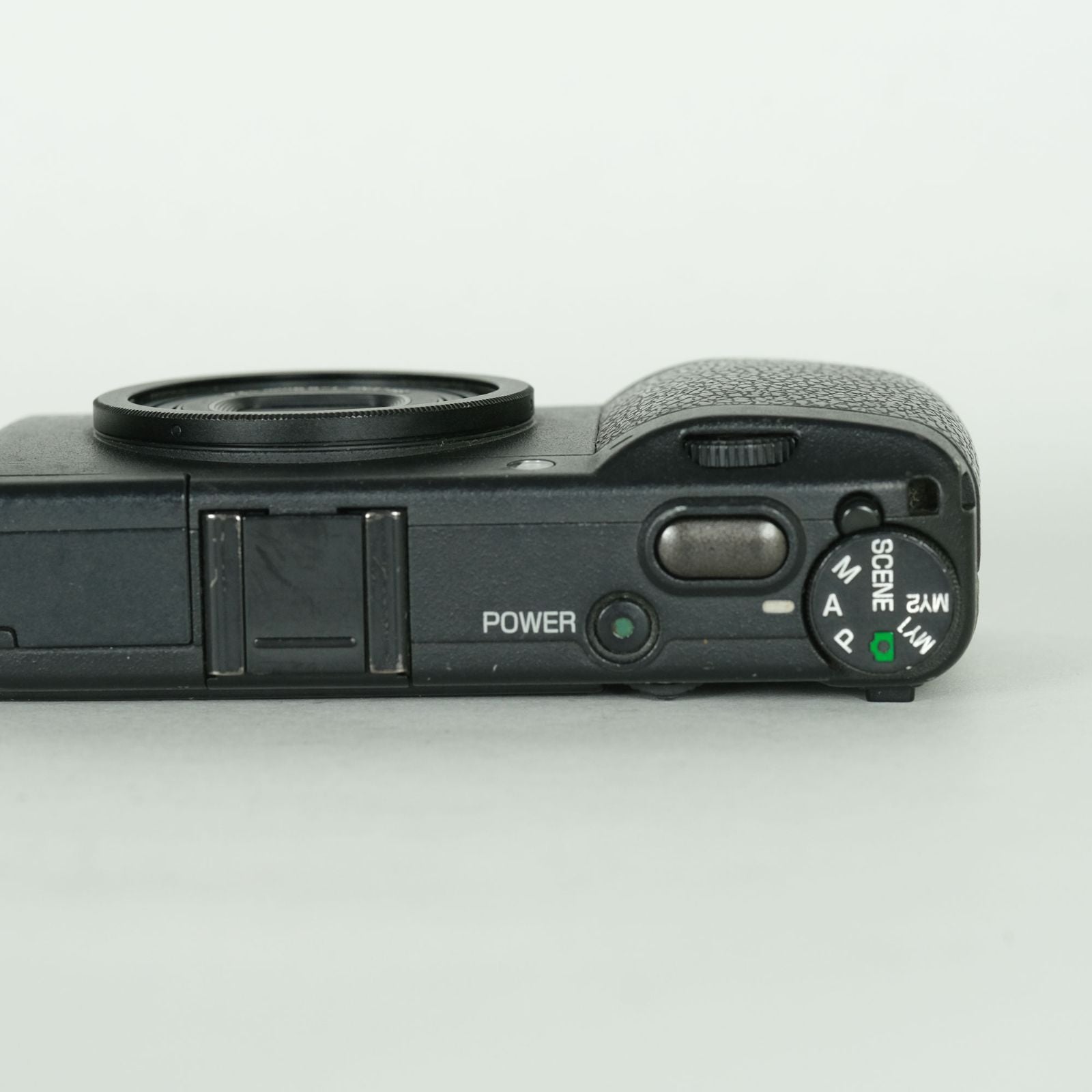 Ricoh Compact Digital Camera 2,000 Gr Ii