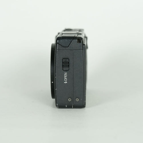 Ricoh Compact Digital Camera 2,000 Gr Ii