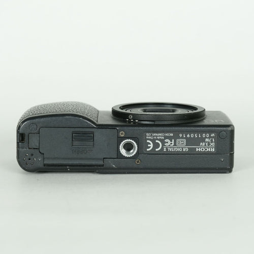 Ricoh Compact Digital Camera 2,000 Gr Ii