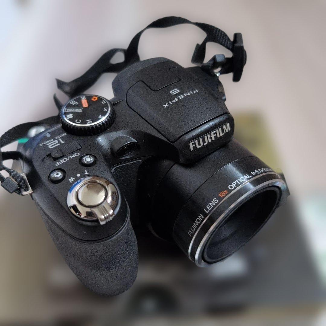 Fujifilm Compact Digital Camera Finepix S2500Hd