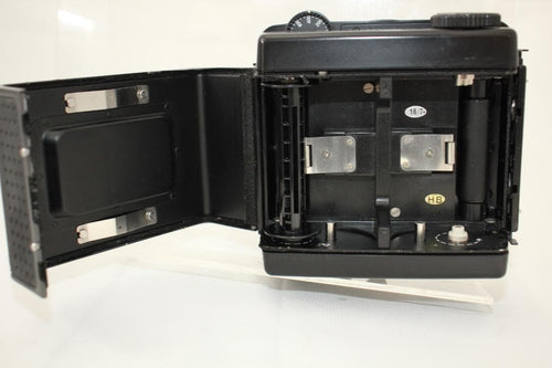 Mamiya Large -Size Medium Format Camera (Film) Rz67 120
