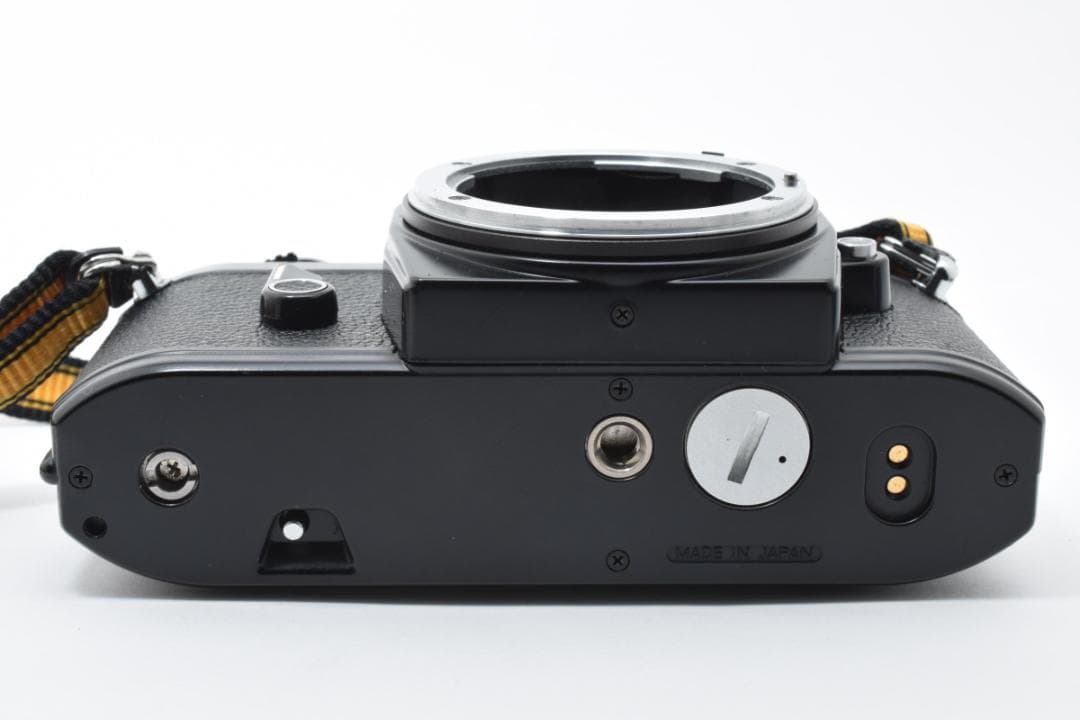 Nikon Slr Camera (Film) Em M766