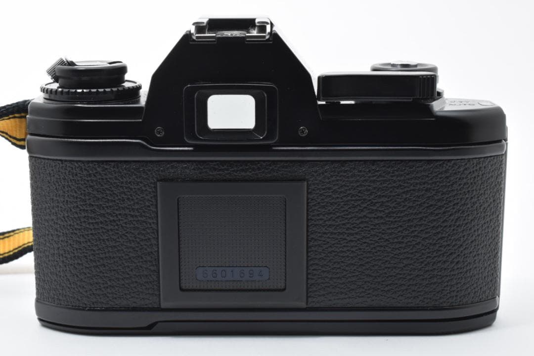 Nikon Slr Camera (Film) Em M766