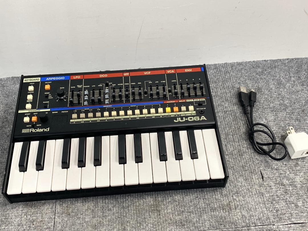 Analog Synthesizers Roland Ju-06A K-25M
