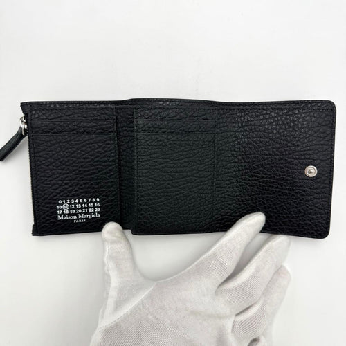 Trifold Wallets 4