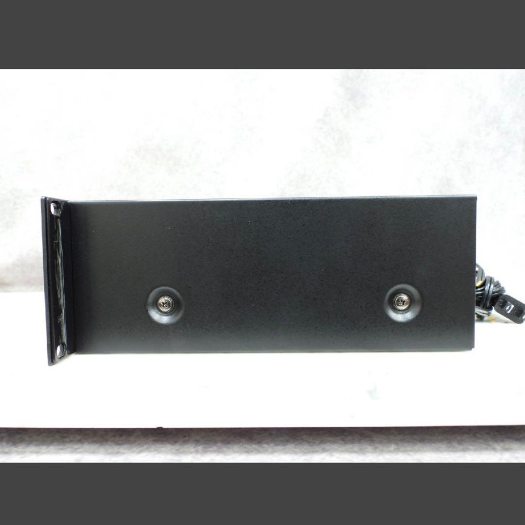 Yamaha Equalizers Q2031B