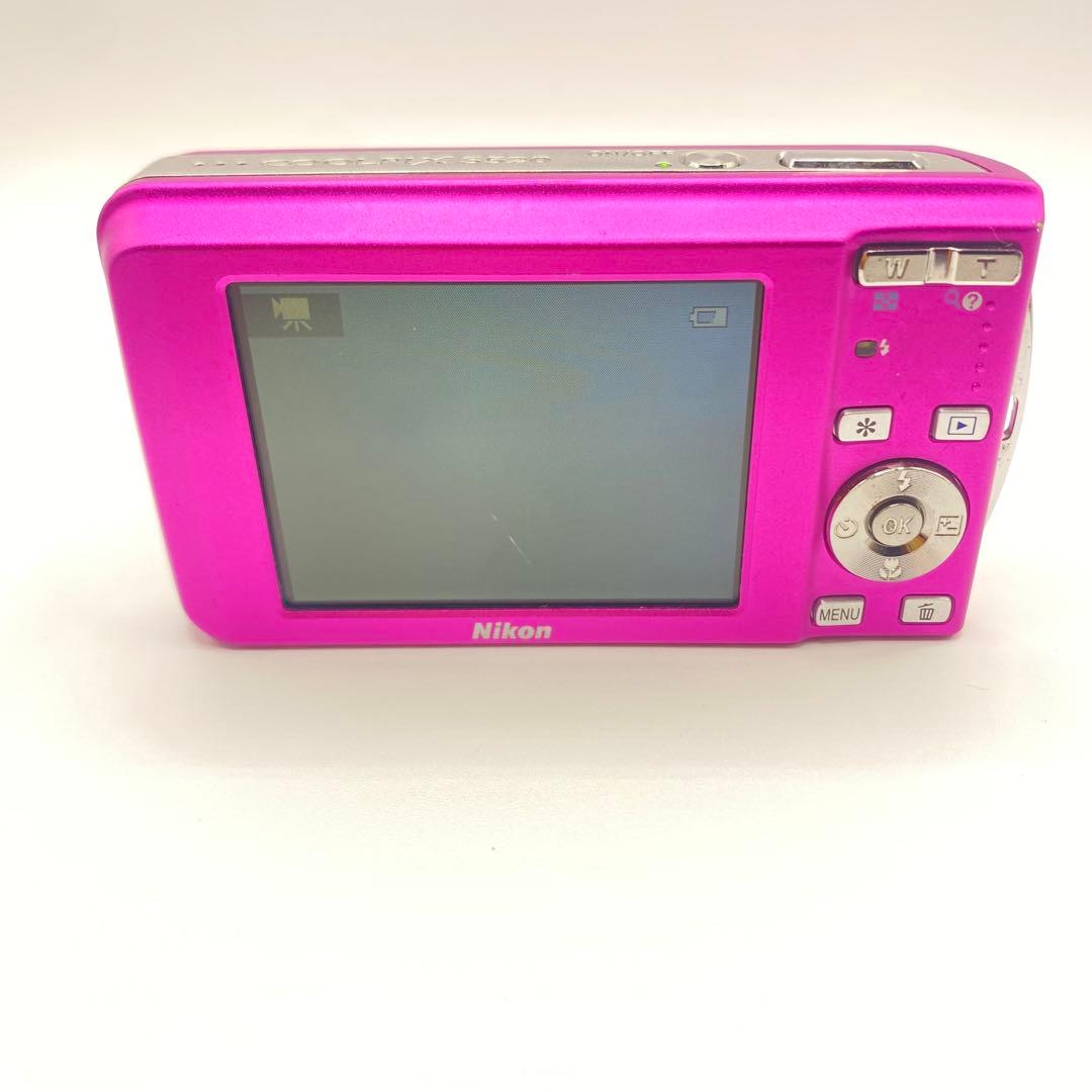 Nikon Compact Digital Cameras Coolpix S520