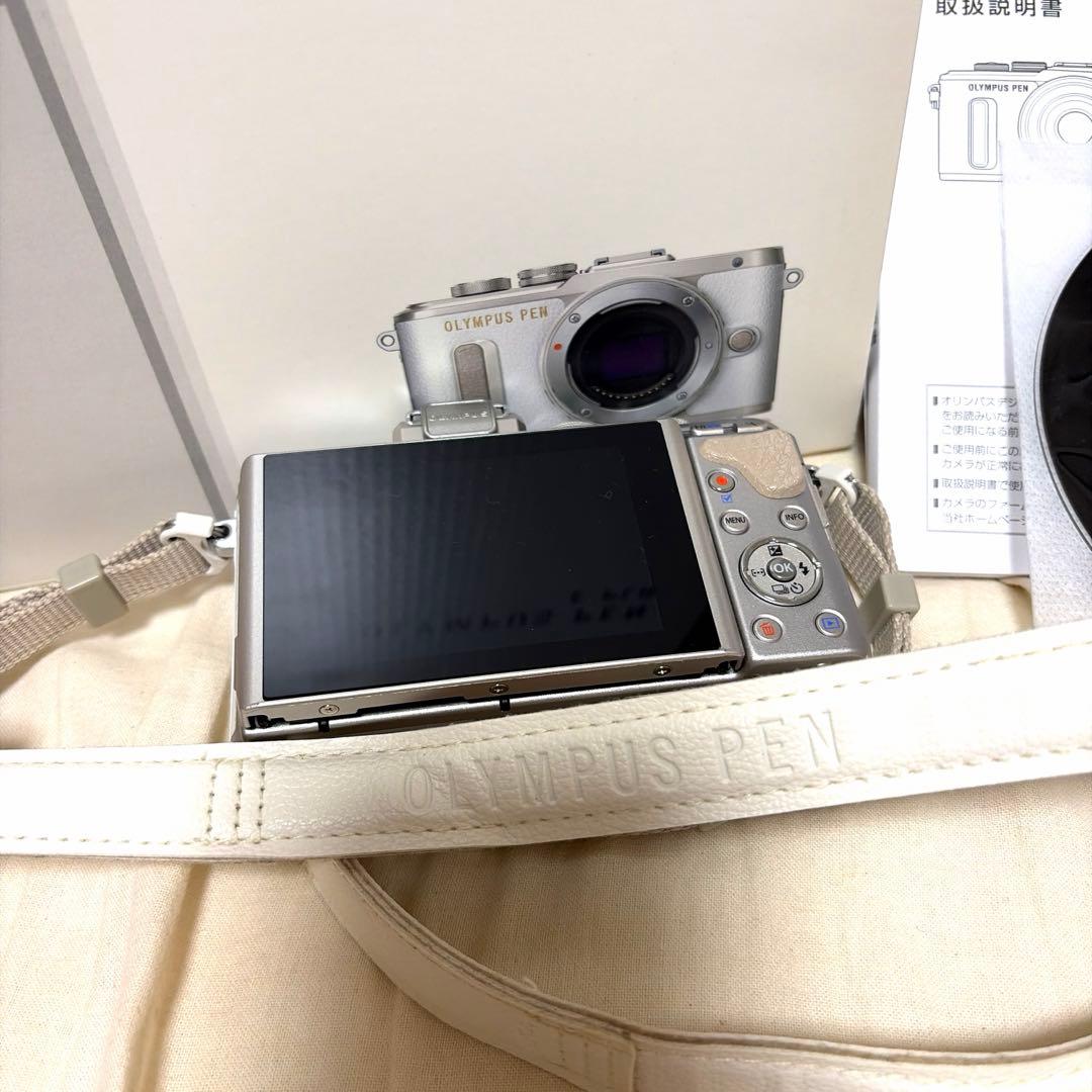Olympus Mirrorless Interchangeable Lips Pen E-Pl8