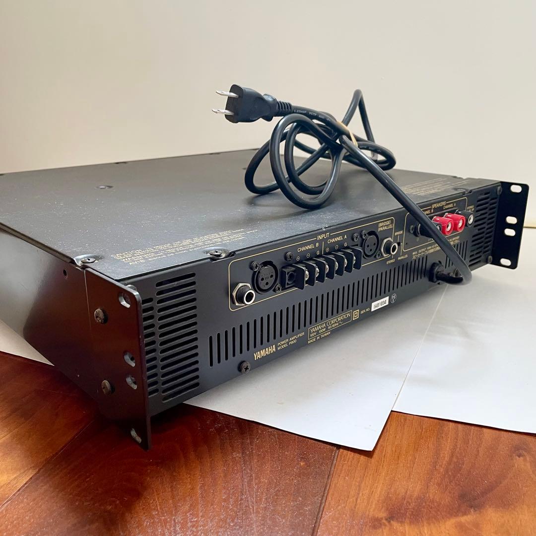 Yamaha Power Amplifiers P800