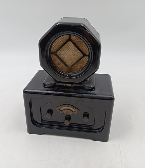 National Radio And Boombox Model No. R-1