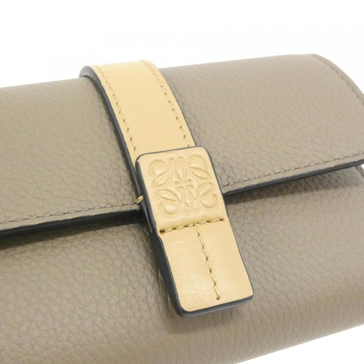 Loewe Others C660S86X04 3589/Taupe+Gold