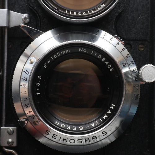 Mamiya Double -Lens Reflex Camera C22 Professional Sekor F3.5