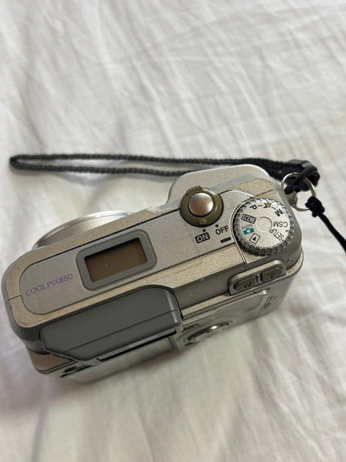 Nikon Compact Digital Cameras Coolpix 880