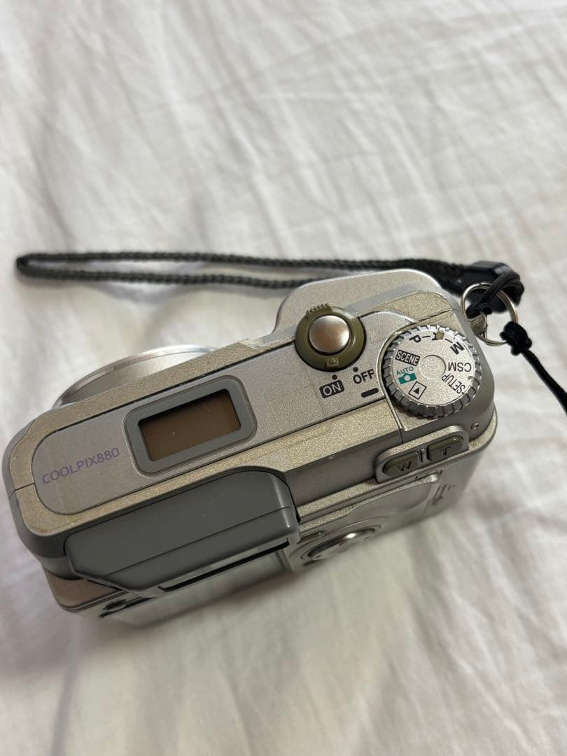 Nikon Compact Digital Cameras Coolpix 880